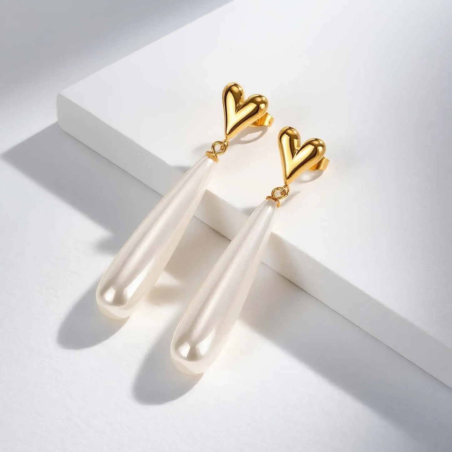Elegant Heart-shaped Water Droplet Earrings,Stainless Steel Stud Earrings for Women,Fashion Jewelry Gift