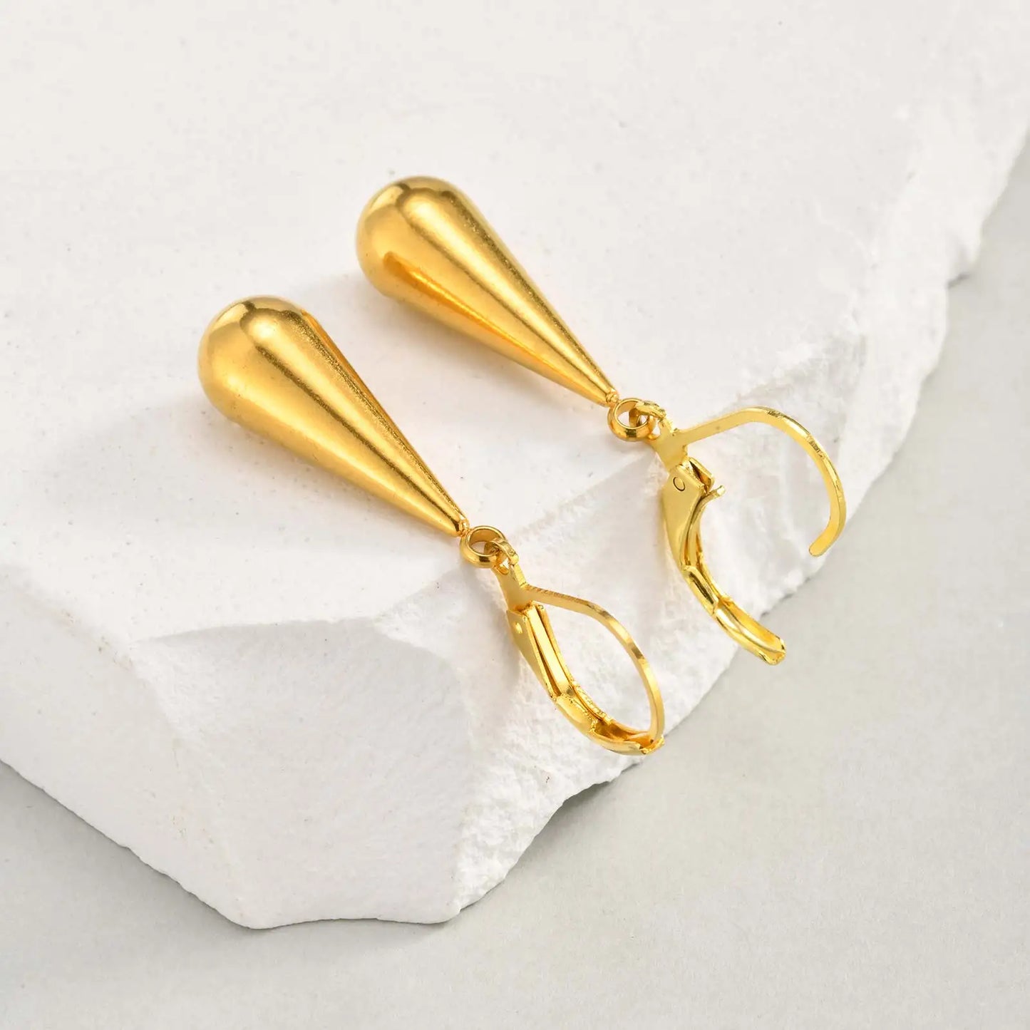 Long Water Drop Dangle Hoop Earrings for Women,18K Gold Plated Stainless Steel Teardrop Earrings, Waterdrop Jewelry Gifts