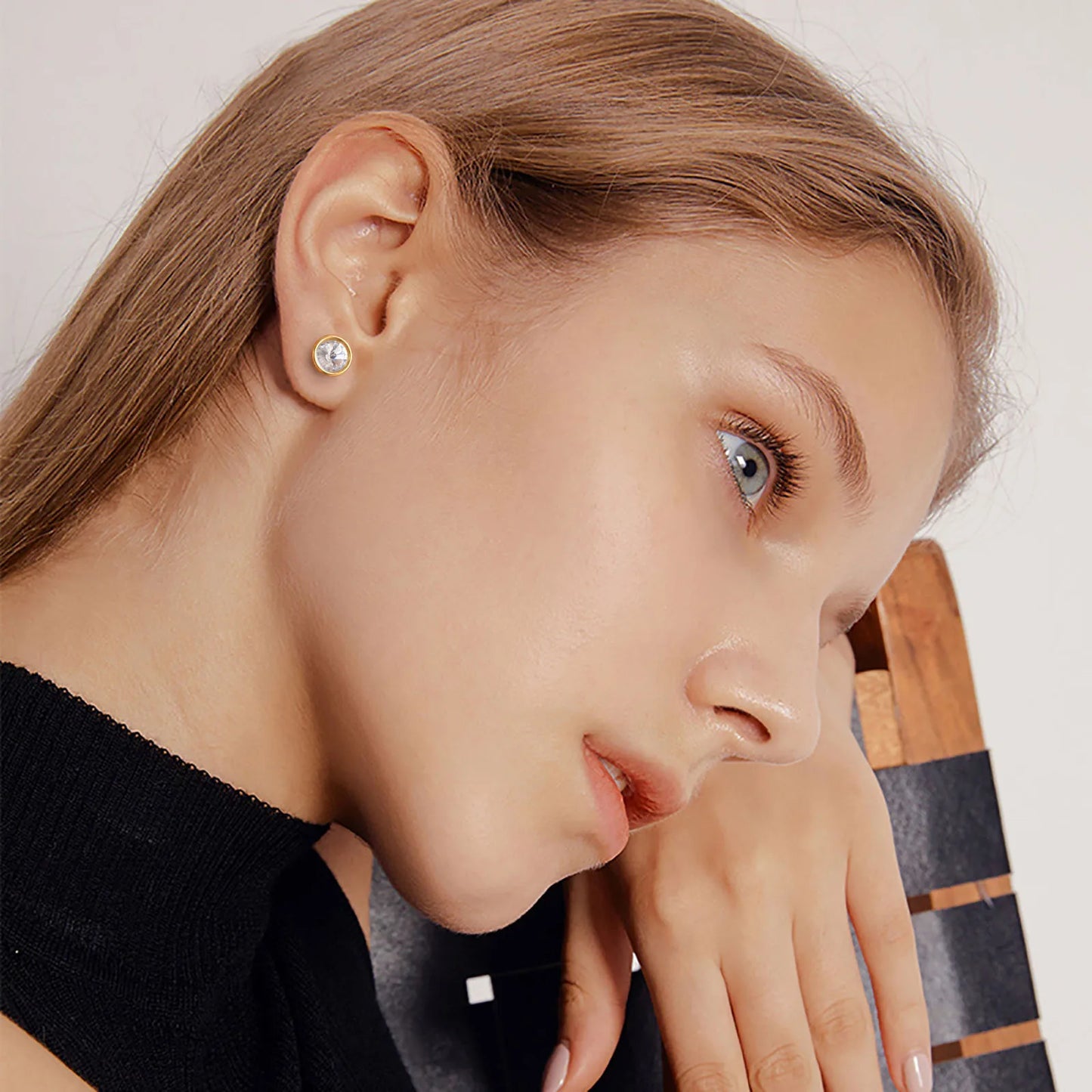 Women's AAA Cubic Zirconia Stud Earrings,Inlaid Round CZ Stone Stainless Steel Earring,Minimalist Dainty Girls Fashion Jewelry