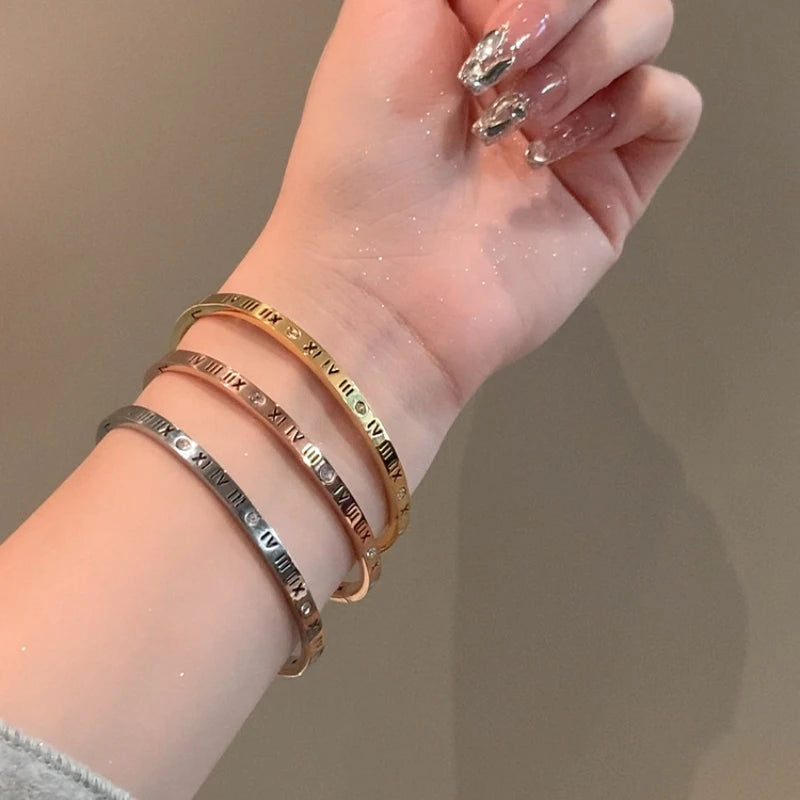 Classic Fashion Hollow out Roman numerals Titanium Zircon Bracelet Women's New Luxury Wedding Jewelry Party Birthday Gift