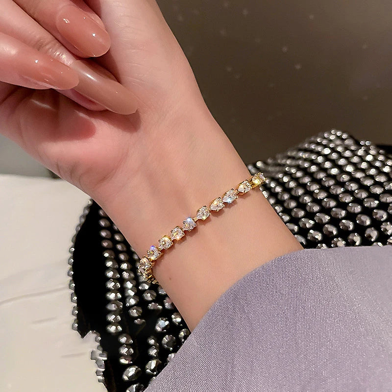 New Fully Inlaid Rhinestone Adjustable Gold Plated Shiny Women's Bracelet Fashion Droplet Shape Zircon Bracelet Jewelry Gift