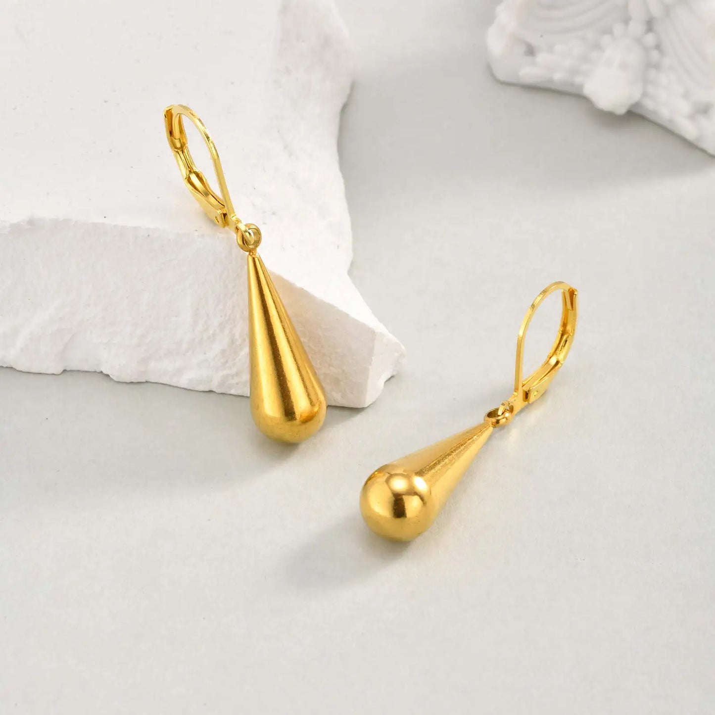 Long Water Drop Dangle Hoop Earrings for Women,18K Gold Plated Stainless Steel Teardrop Earrings, Waterdrop Jewelry Gifts