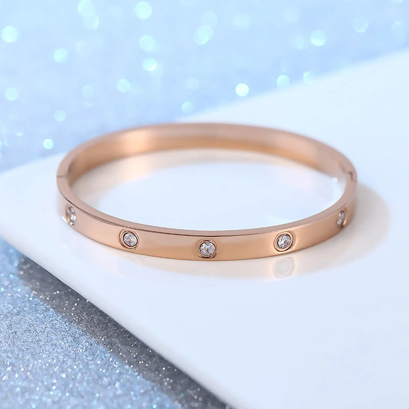 Classic Fashion Hollow out Roman numerals Titanium Zircon Bracelet Women's New Luxury Wedding Jewelry Party Birthday Gift