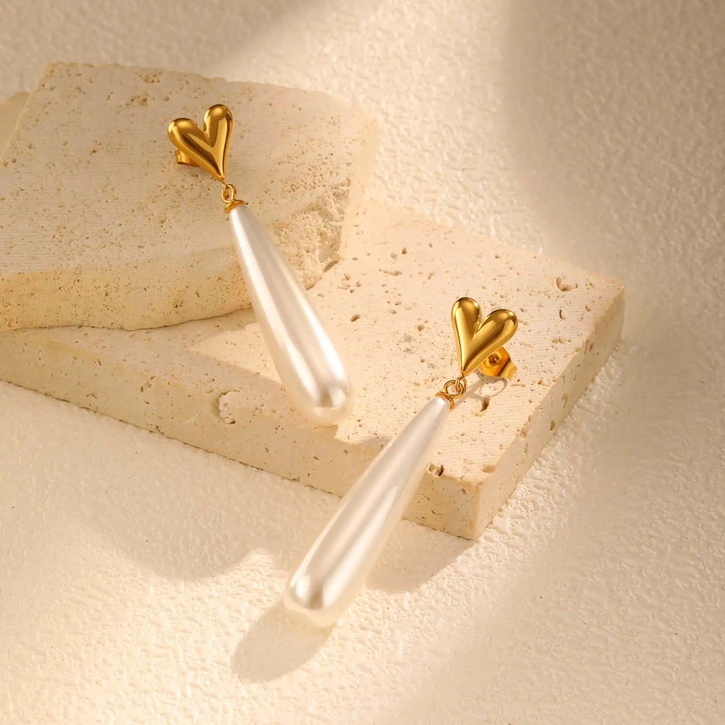 Elegant Heart-shaped Water Droplet Earrings,Stainless Steel Stud Earrings for Women,Fashion Jewelry Gift