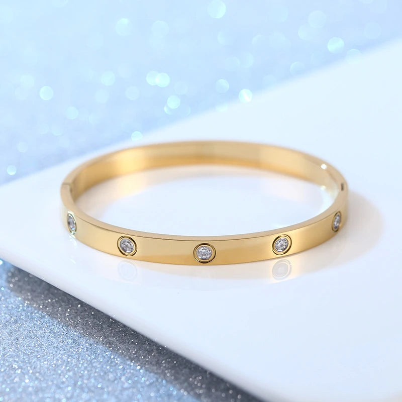 Classic Fashion Hollow out Roman numerals Titanium Zircon Bracelet Women's New Luxury Wedding Jewelry Party Birthday Gift