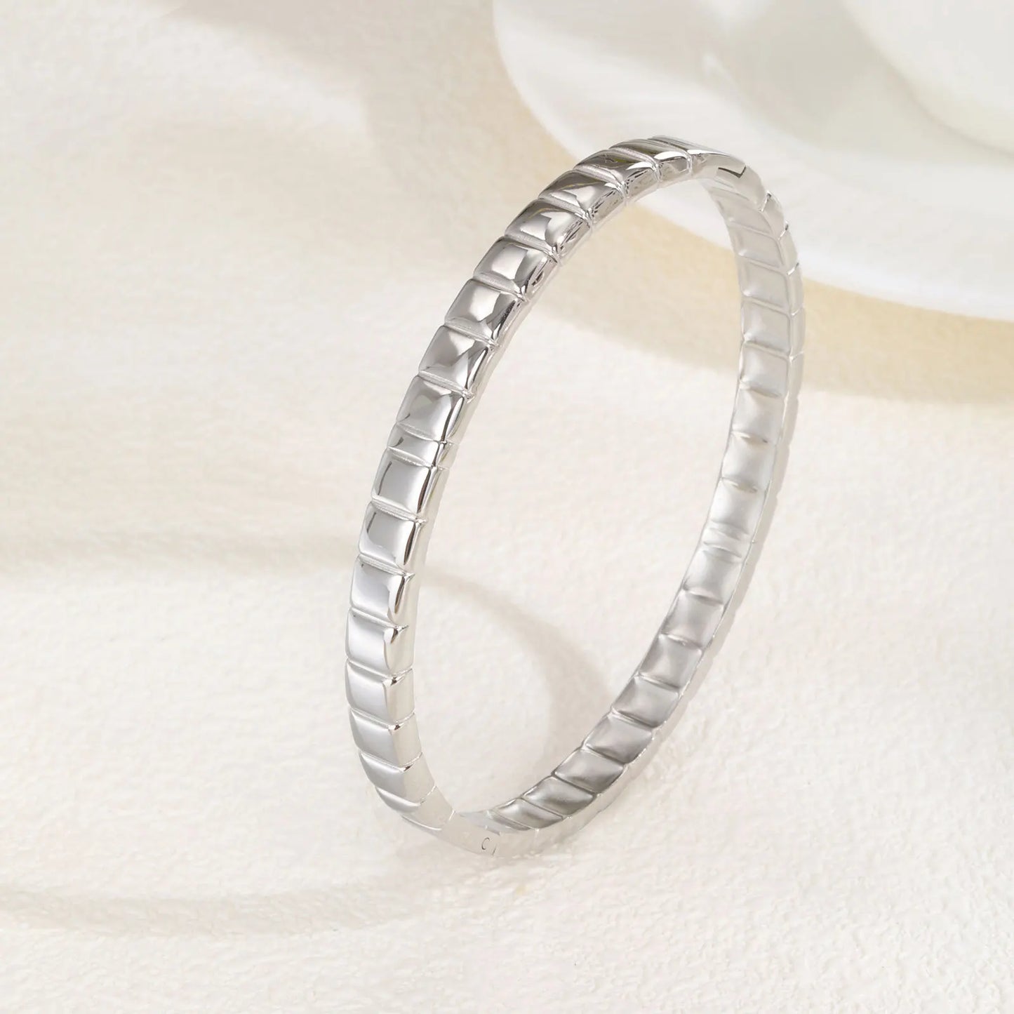 Vnox Stainless Steel Geometric Blocks Cuff Bracelets,Gold Silver Color Simple Round Hand Women Bangles,Luxury Jewelry Gifts