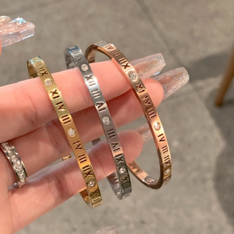 Classic Fashion Hollow out Roman numerals Titanium Zircon Bracelet Women's New Luxury Wedding Jewelry Party Birthday Gift