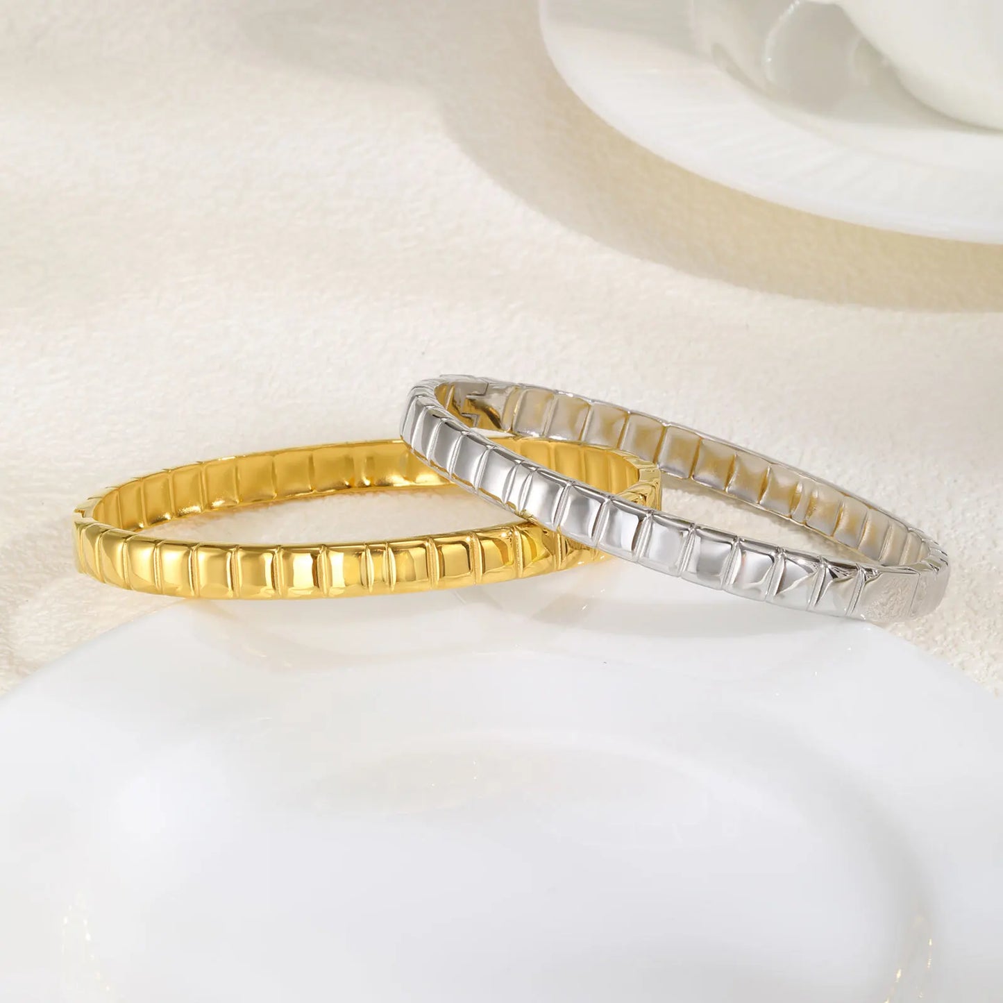 Vnox Stainless Steel Geometric Blocks Cuff Bracelets,Gold Silver Color Simple Round Hand Women Bangles,Luxury Jewelry Gifts